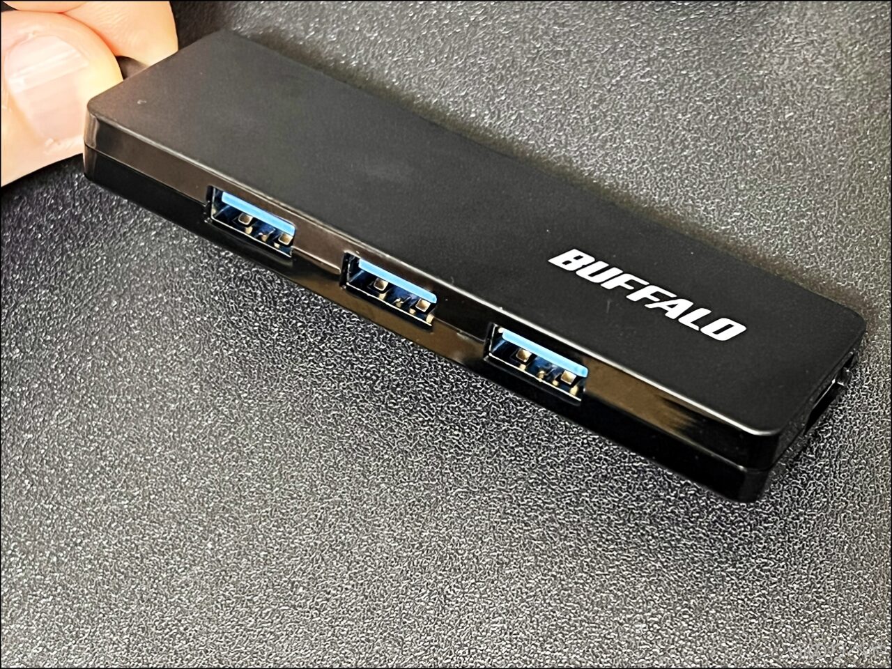 一番安いUSBハブ3.0「バッファロー USBハブ 4ポート」のUSB部分