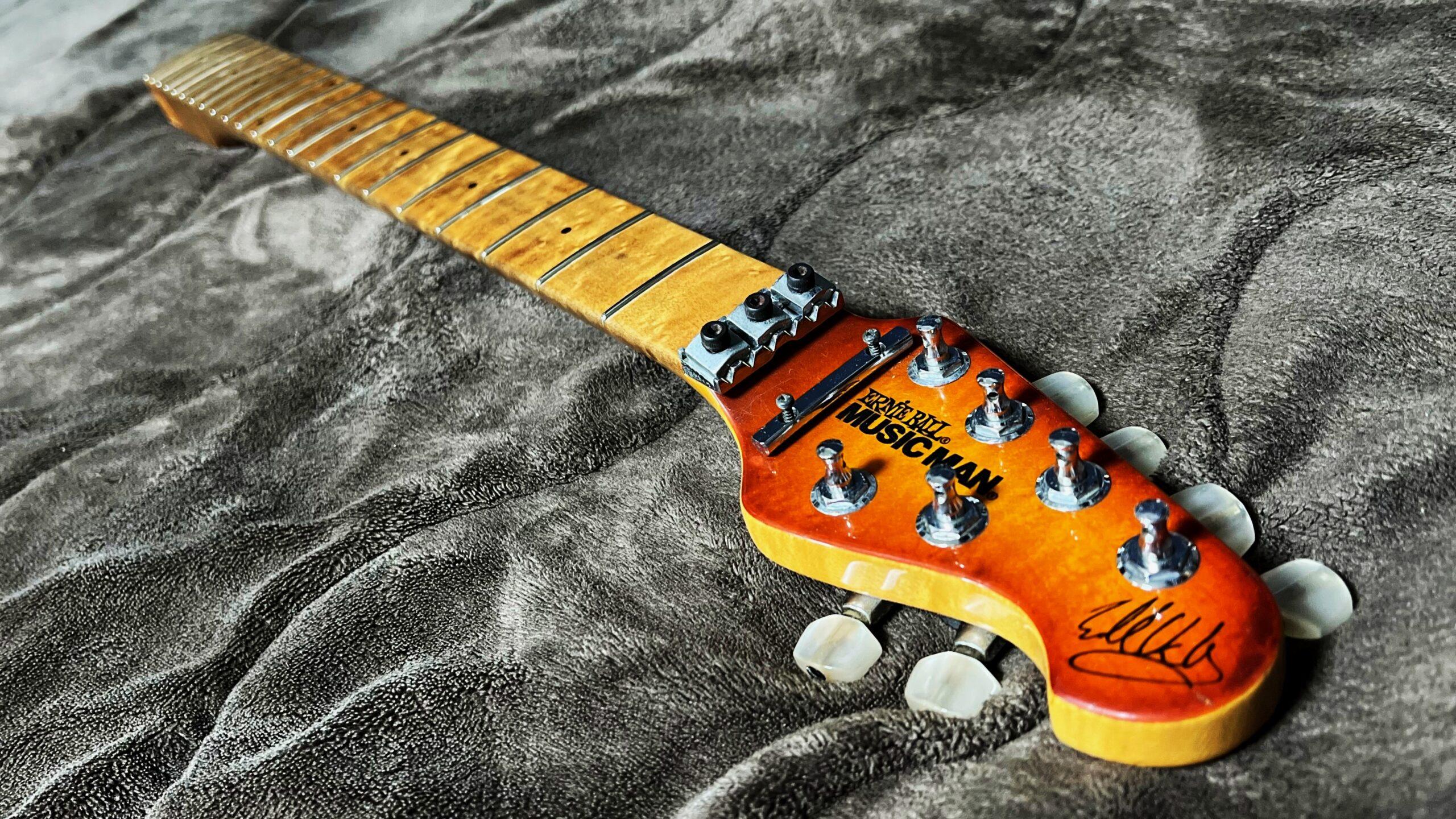 EVH MUSIC MAN Signature Guitar Neck ヴァンヘイレン オリジナルギターネック