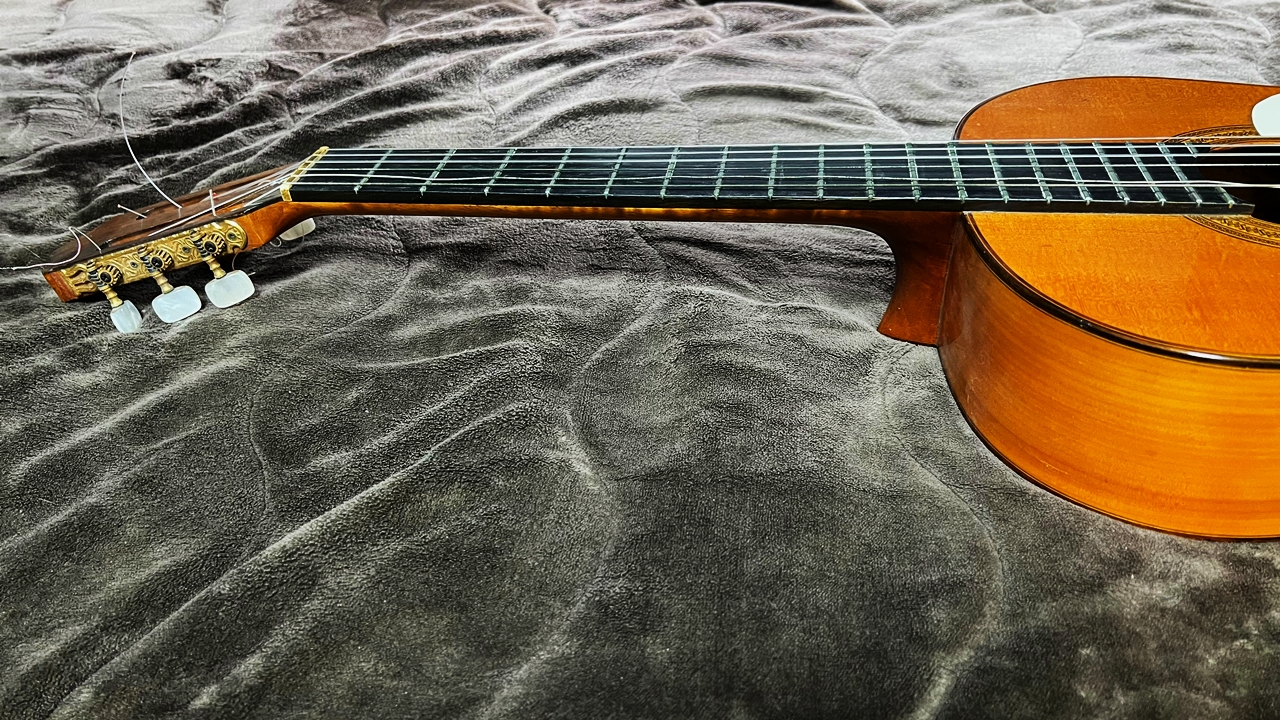 SAKAE ISHII フラメンコギター ナイロンギター CONSTRUCTOR MATSUMOTO JAPON 1984年製 No10 本体画像